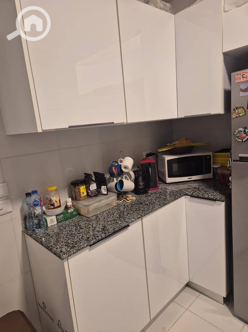 10 dfe65808-24b6-4904-8c3e-d8c52aa19792. jpeg