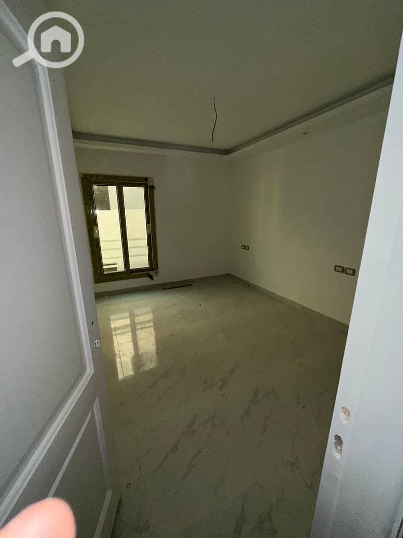 2 206c0f23-b01f-4bfe-8baa-721626a3afe5. jpeg