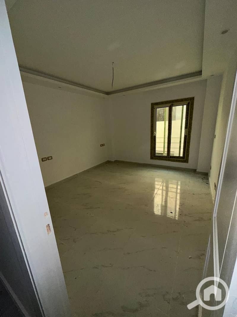 4 6f324a82-aad2-4b0c-9d53-32281f2393e0. jpeg