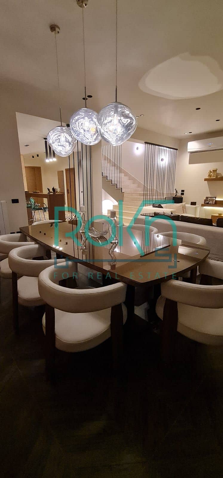 9 f9bff192-b5df-43b9-91de-57027750337f. jpg