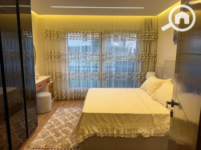 5 76add1d4-5432-4e61-9fe2-2dd8b6877d86. jpeg