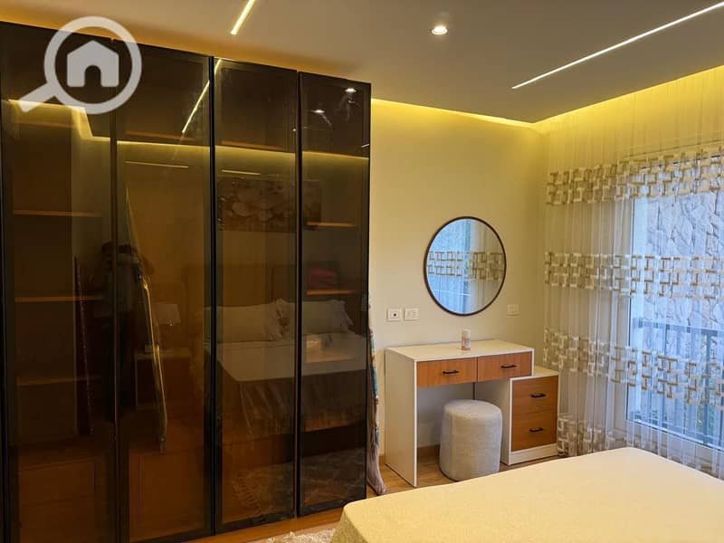 6 98b9b499-b75b-4fee-8fc7-fe2105b9a885. jpeg