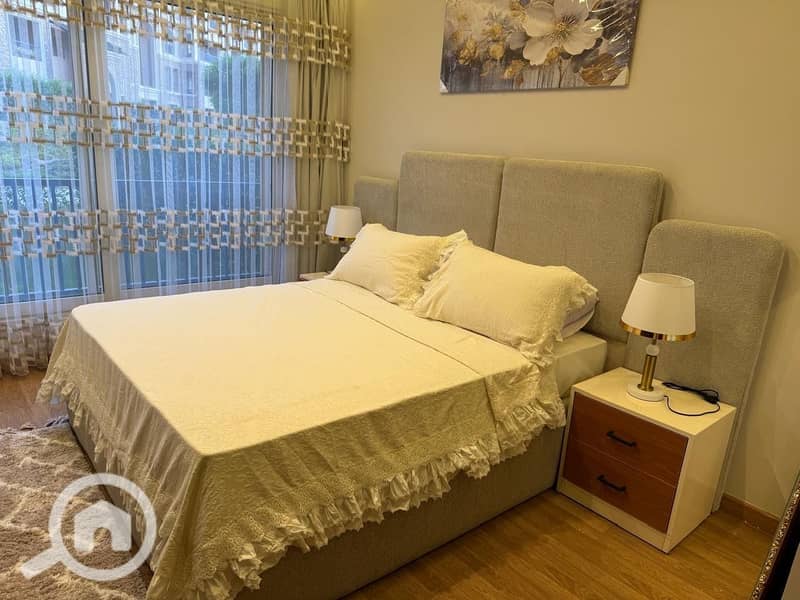 9 2b21f8dc-b9aa-47bb-94b2-c1d0b9f7f888. jpeg