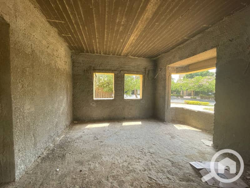 4 WhatsApp Image 2026-01-07 at 11.38. 11. jpeg