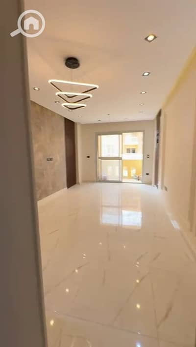 2 Bedroom Flat for Sale in 6th of October, Giza - 2026-01-07-111609808. jpg