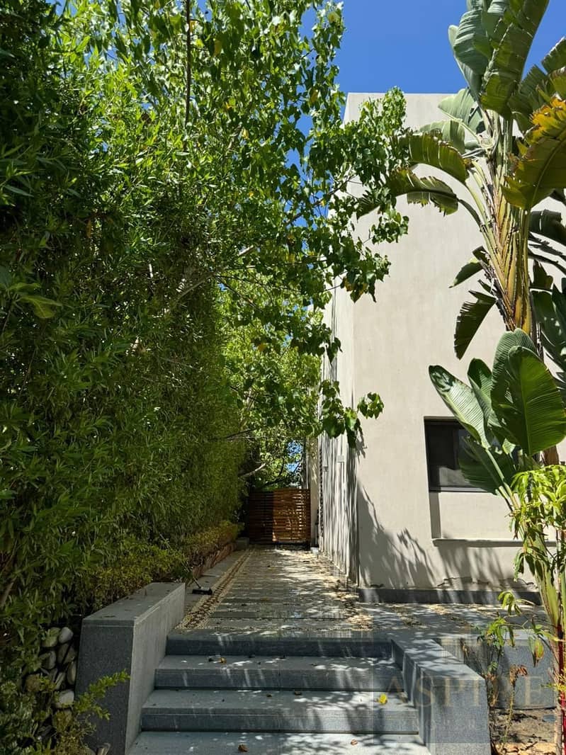 7 WhatsApp Image 2025-12-25 at 5.46. 52 PM. jpeg