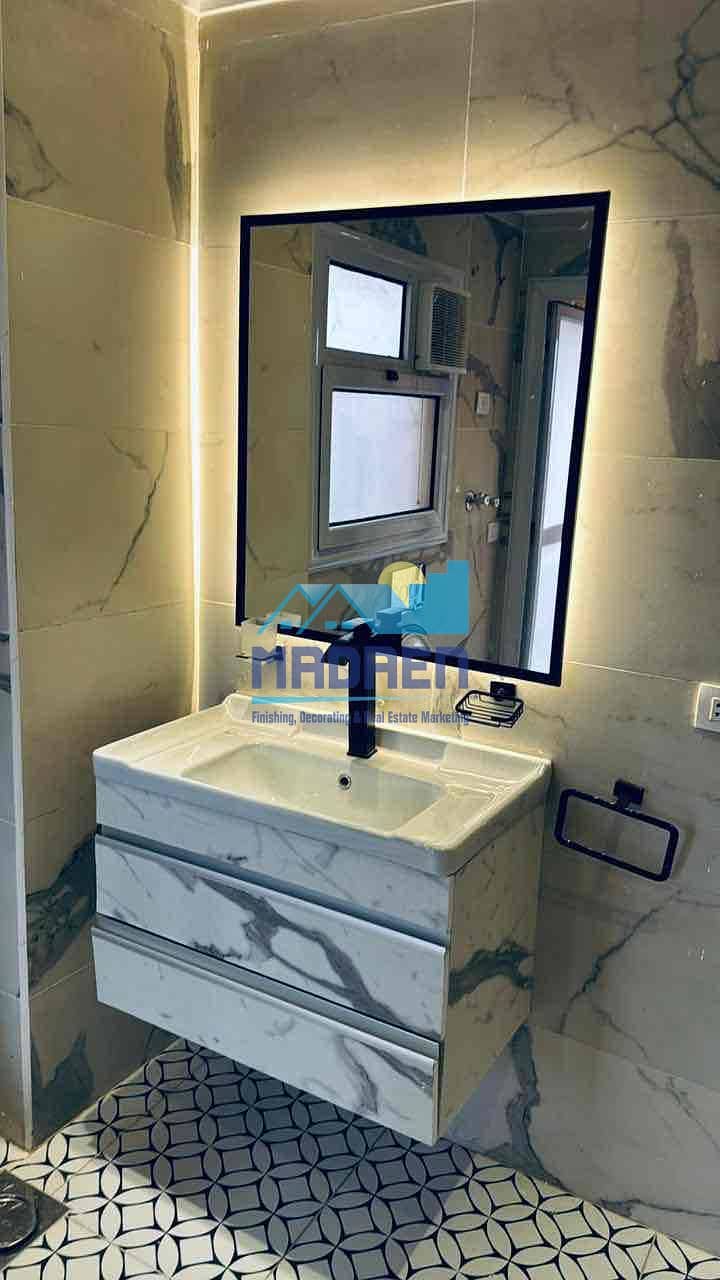 10 679a83be-b591-48a7-80a8-b19621bb42c3. jpg