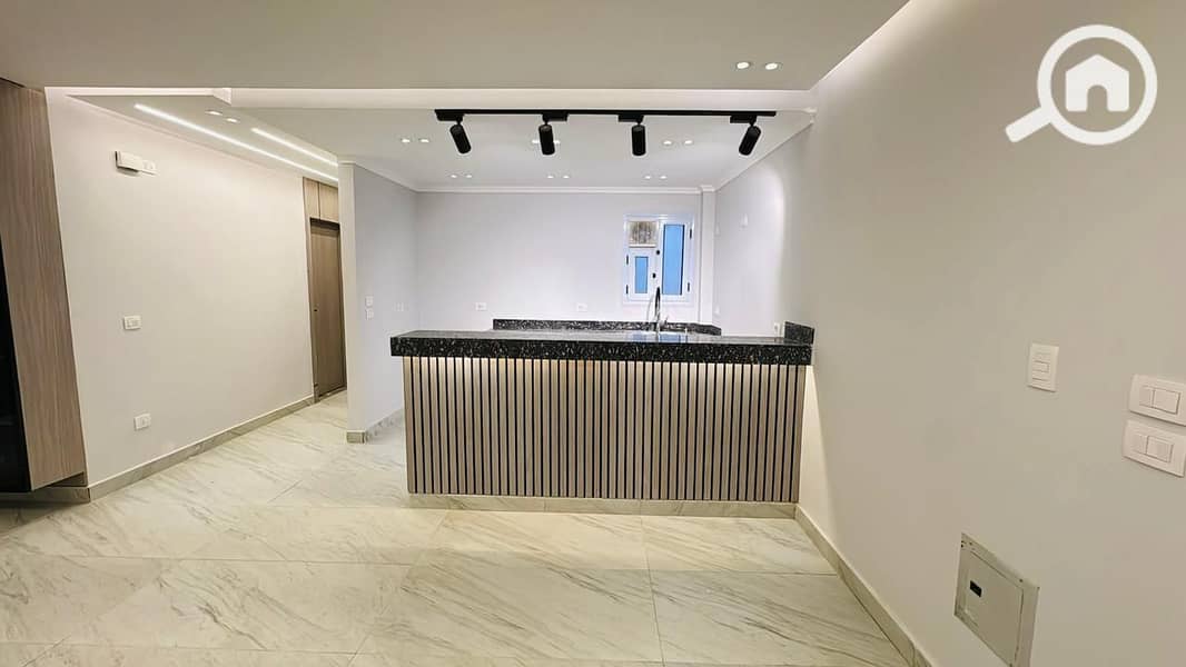 6 6c221172-be1f-4131-8a0a-d448fd311806. jpg