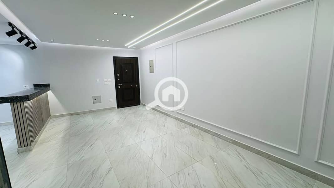 10 43d74045-4683-40ea-bf06-17562dedd35c. jpg