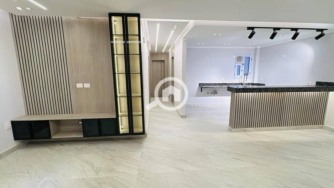 15 e6ee5003-280e-4778-9dc2-a99d2694efcd (1). jpg