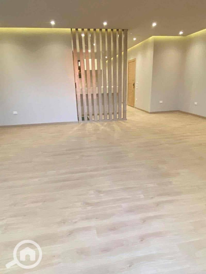 3 8345b6c9-39dd-417d-9287-cca9f9e00909. jpg