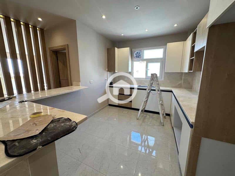 9 aa5f6bf6-61d8-406e-aba0-cb9e806af444. jpg