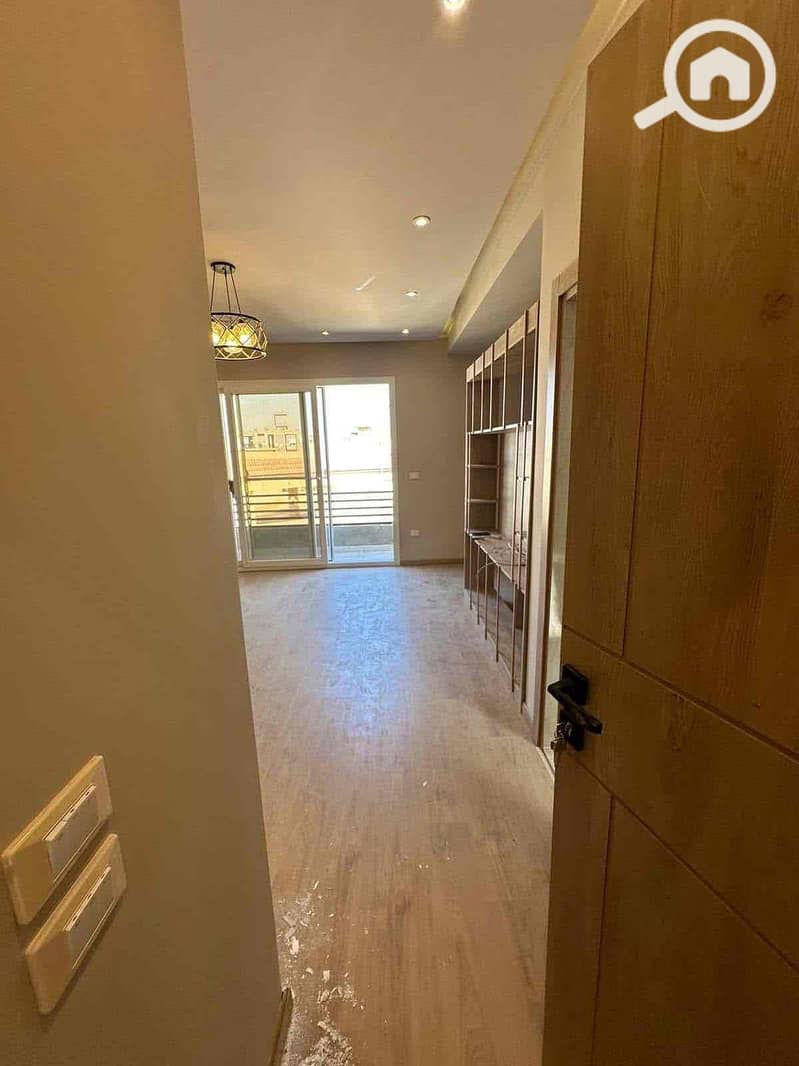 15 1e134159-45fe-46ec-ab39-a084f8ddd910. jpg