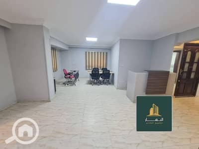 دوبلكس 11 غرف نوم للايجار في المعادي، القاهرة - WhatsApp Image 2026-01-05 at 2.41. 33 PM. jpeg