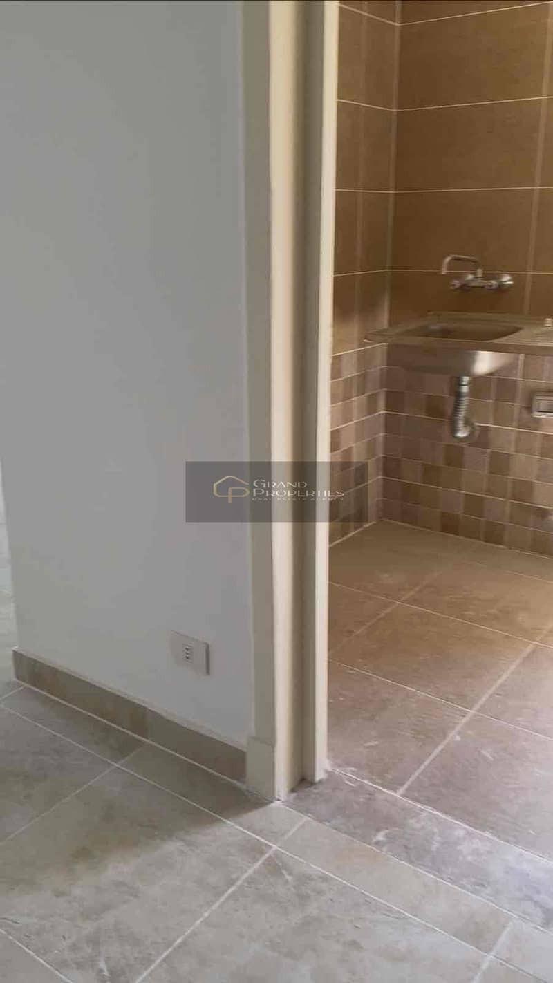 8 att. K3MWXaLwhx3X_4SGZJVCctVeZmk5hlcS4L9EbQ3ucBY. jpg