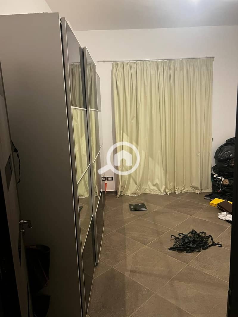 6 330e235d-c03b-4a52-bfa7-47a0ffd262b9. jpeg