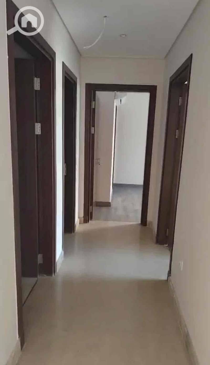 2 2df951c3-e0c0-4593-bd28-8c3a0779c107. jpg