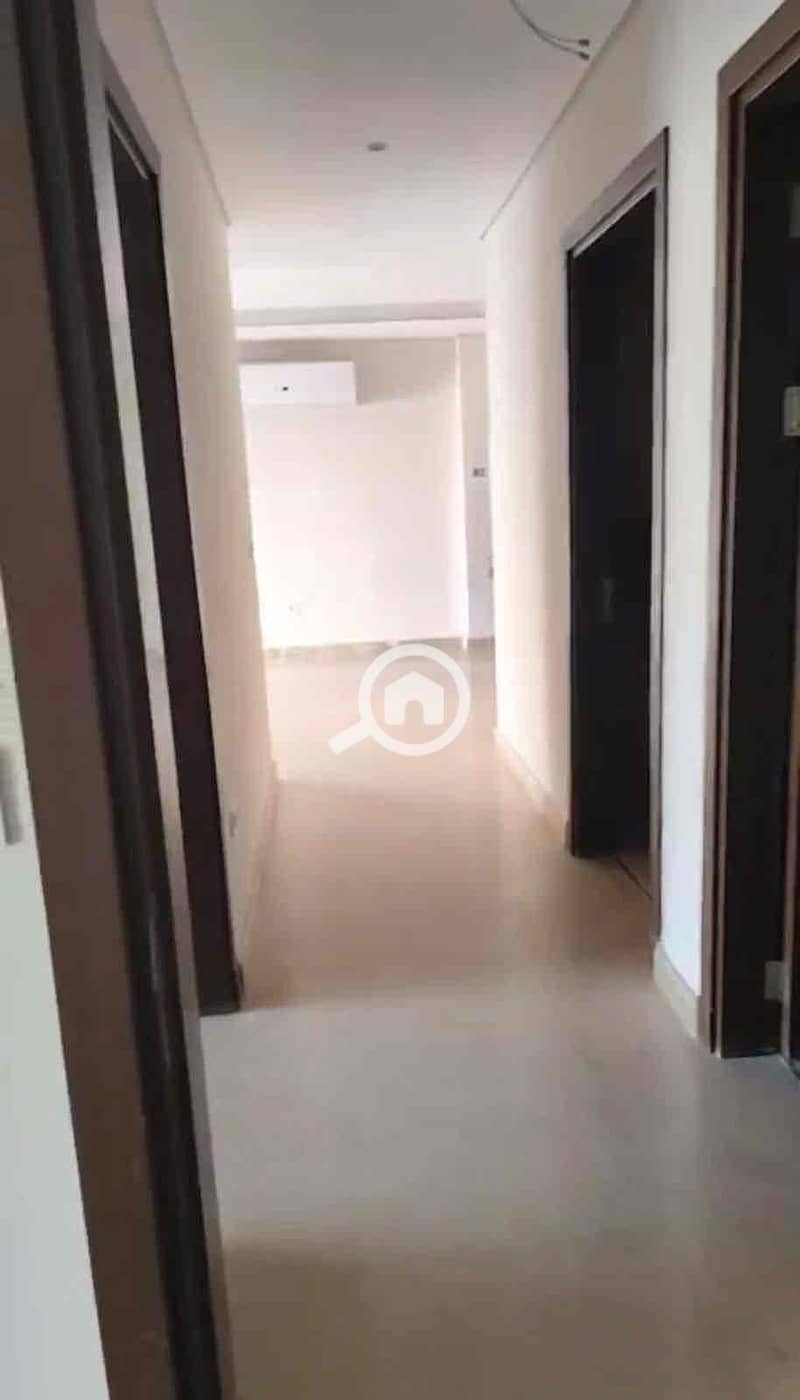 4 48084394-d88e-4603-91dd-bef8f2593c4c. jpg