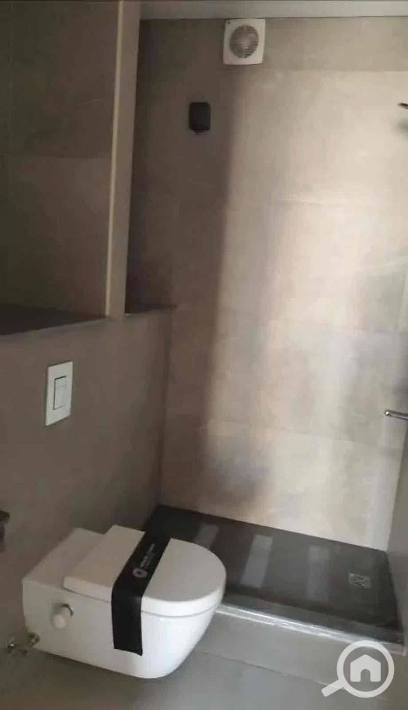 6 2b5e054d-1574-4c7b-b483-98871d63b9a8. jpg