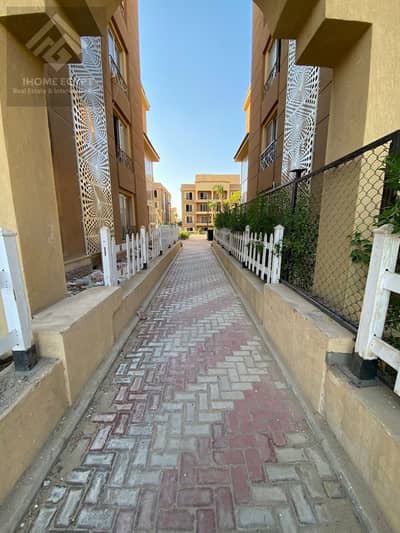 3 Bedroom Flat for Sale in Sheikh Zayed, Giza - 1810a1f7-9af9-4786-831c-16f8861f9fe0. jpg