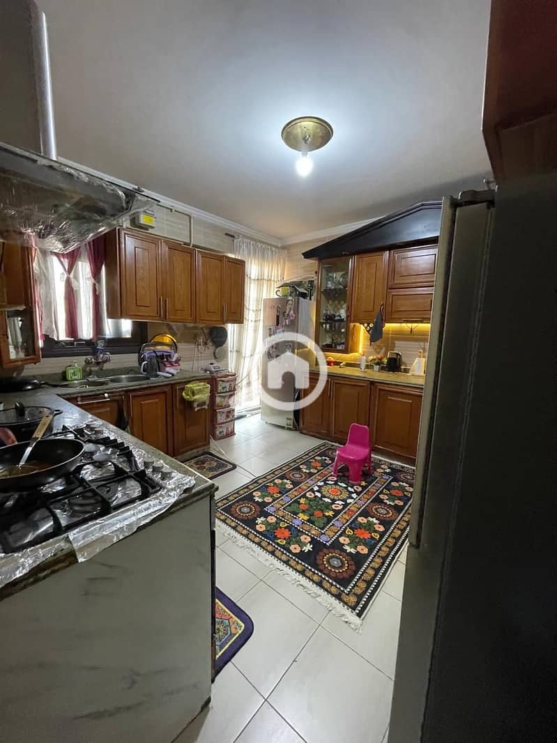 7 ba2e1a92-1a32-46d1-be89-c7b49d2c6eb3. jpg