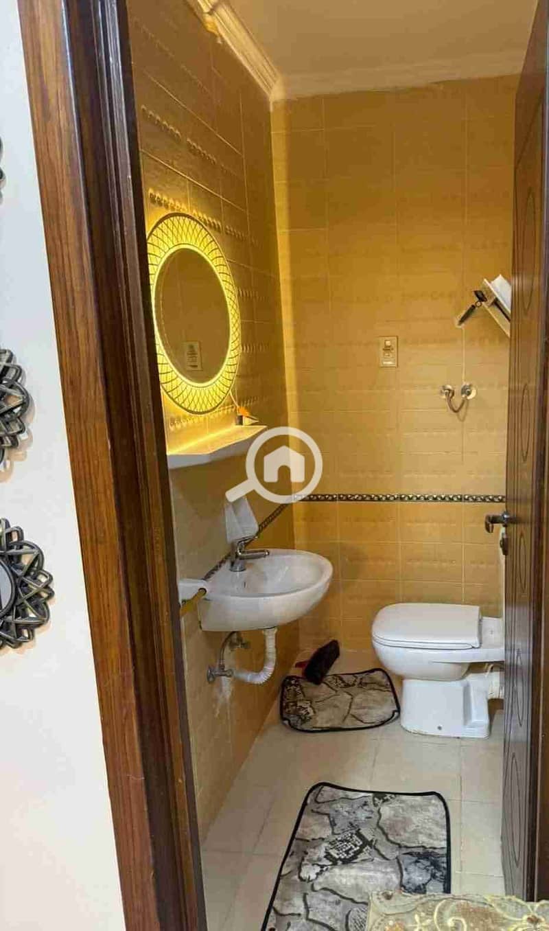 8 FB_IMG_1763410910839. jpg