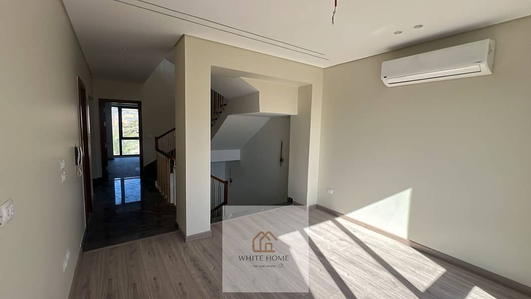 6 WhatsApp Image 2026-01-07 at 1.13. 55 PM (2). jpeg