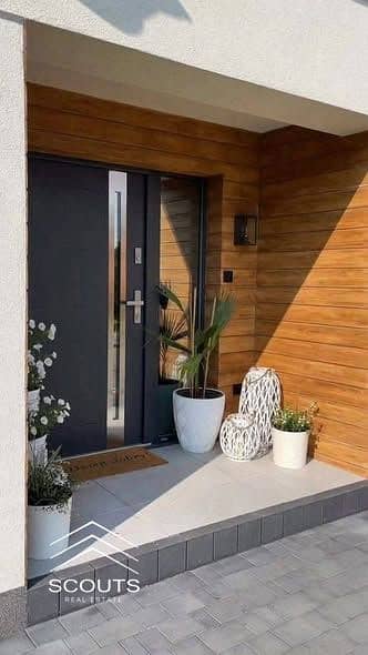 6 605785707_122280623186214294_4103761465431478921_n. jpg