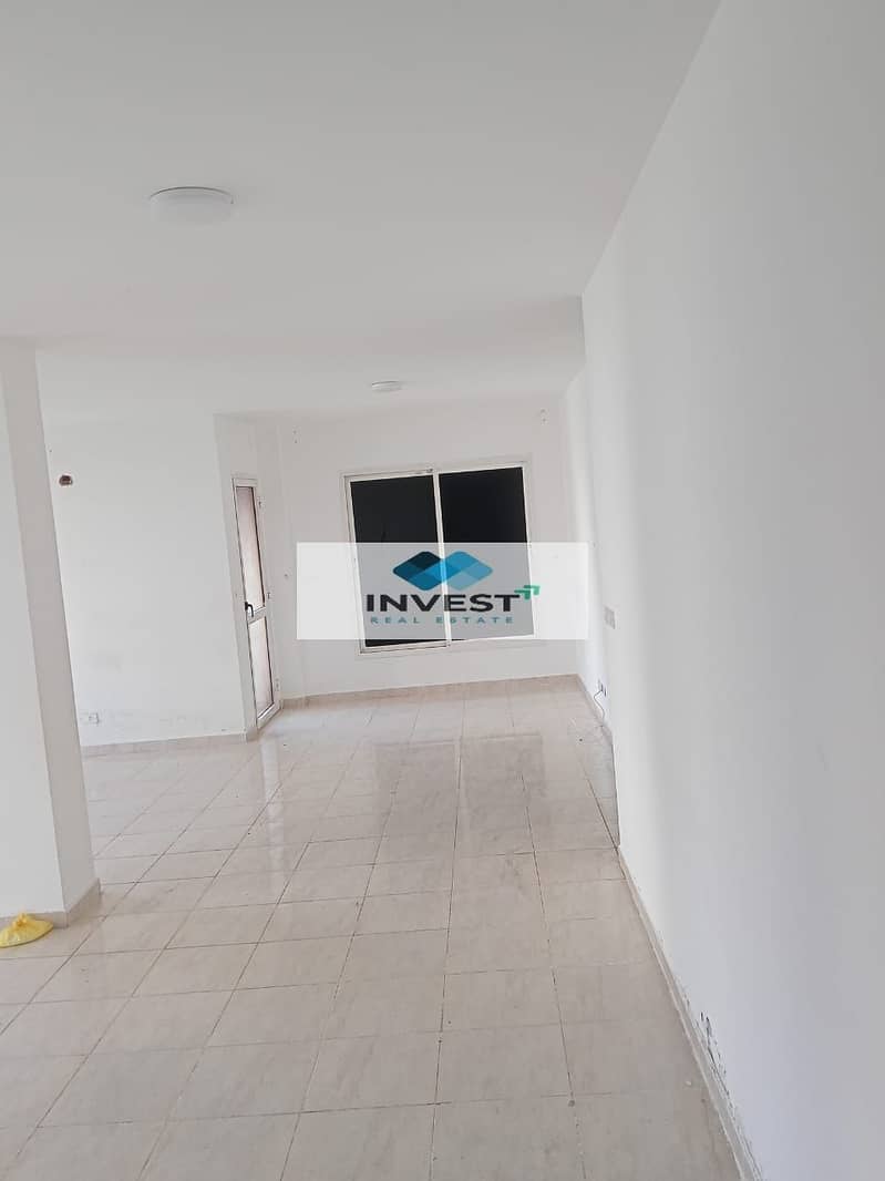 3 aee83994-10a8-4ee2-b98a-52a2f5834af4. jpg