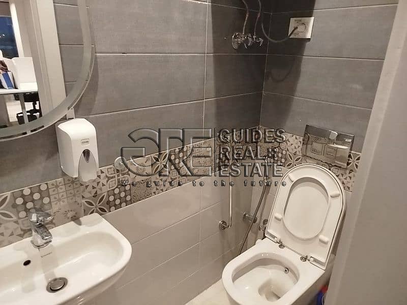 10 WhatsApp Image 2025-11-24 at 8.07. 37 PM (6). jpg