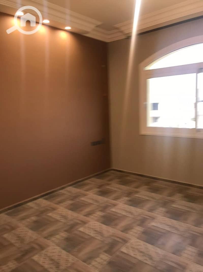 5 041ce609-31ad-4f08-b754-610be7f0e3fb. jpeg