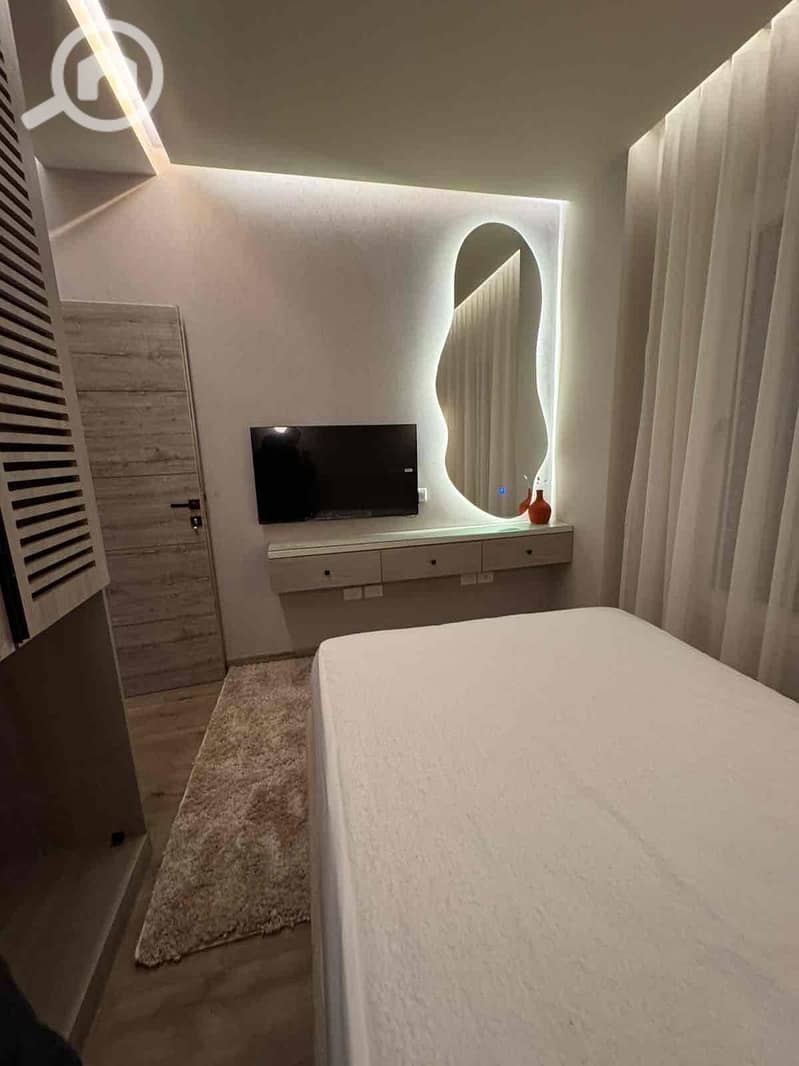 10 dd10b465-e414-464f-b714-93d936ff5b64. jpg