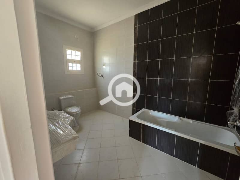 16 dddc28a1-d86a-4904-861f-09a422aa5e69. jpg