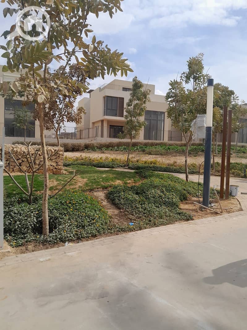 3 b4f9e090-e654-4c8f-af14-7ecc527e41d5. jpg