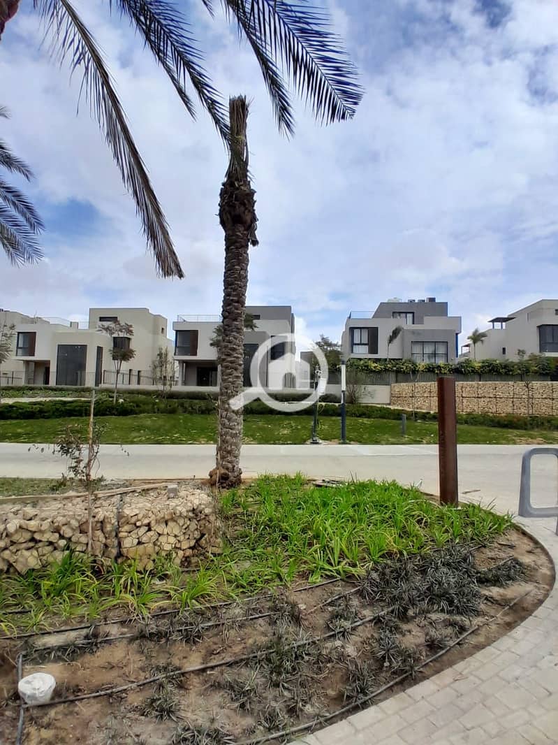 11 7cc9b5aa-9df1-44ac-8e04-b1a97d3cfea4. jpg