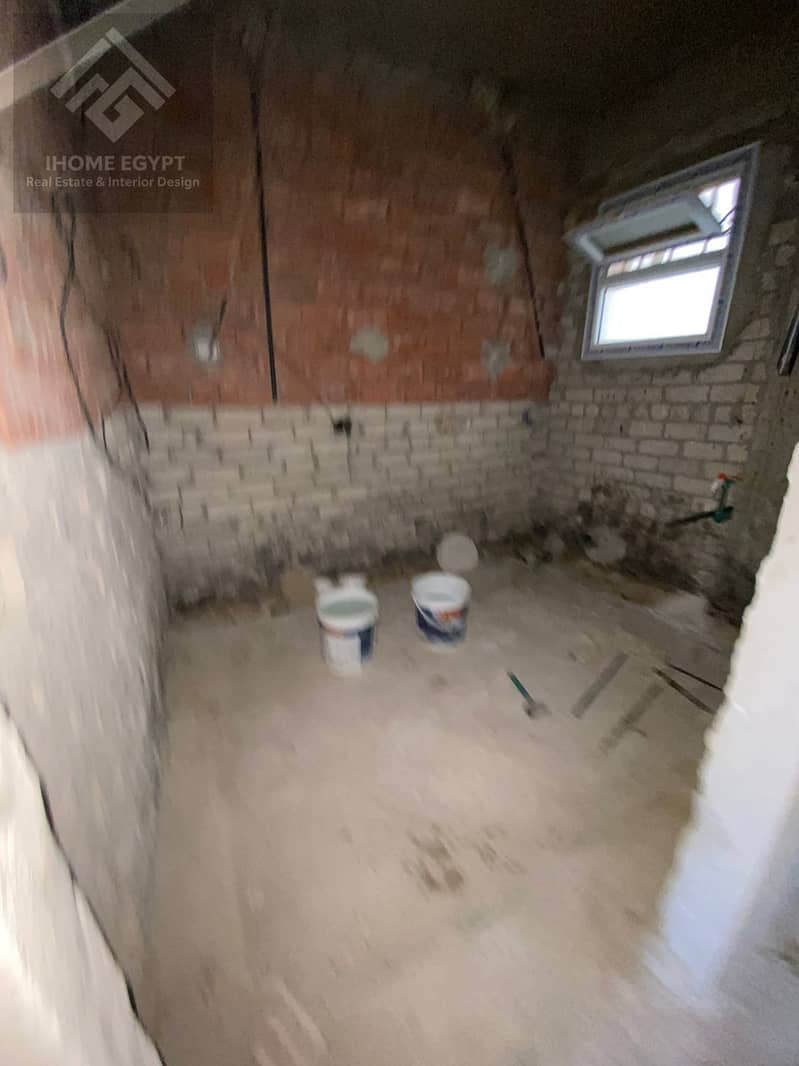 13 3749464c-2ced-40ec-841f-2f35ddcc9d06. jpg