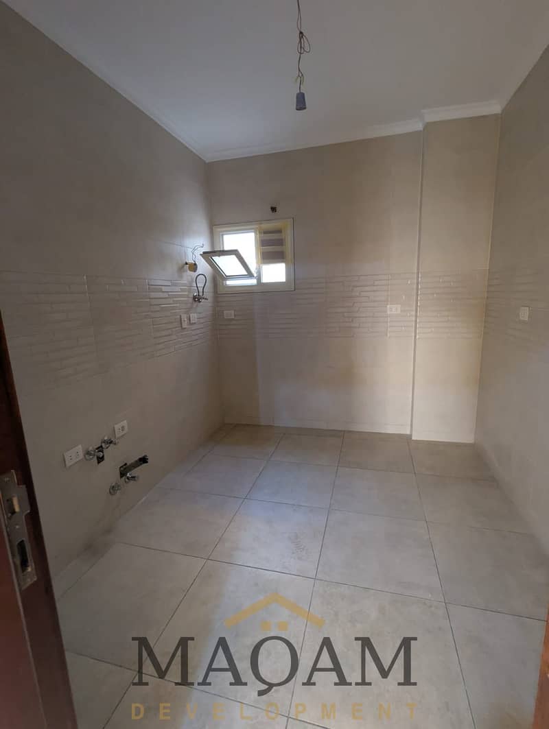 10 WhatsApp Image 2026-01-07 at 14.23. 06_97f959e9. jpg