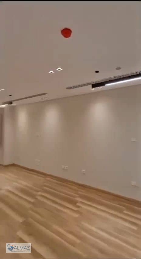 24 WhatsApp Image 2026-01-07 at 3.12. 30 PM (1). jpeg