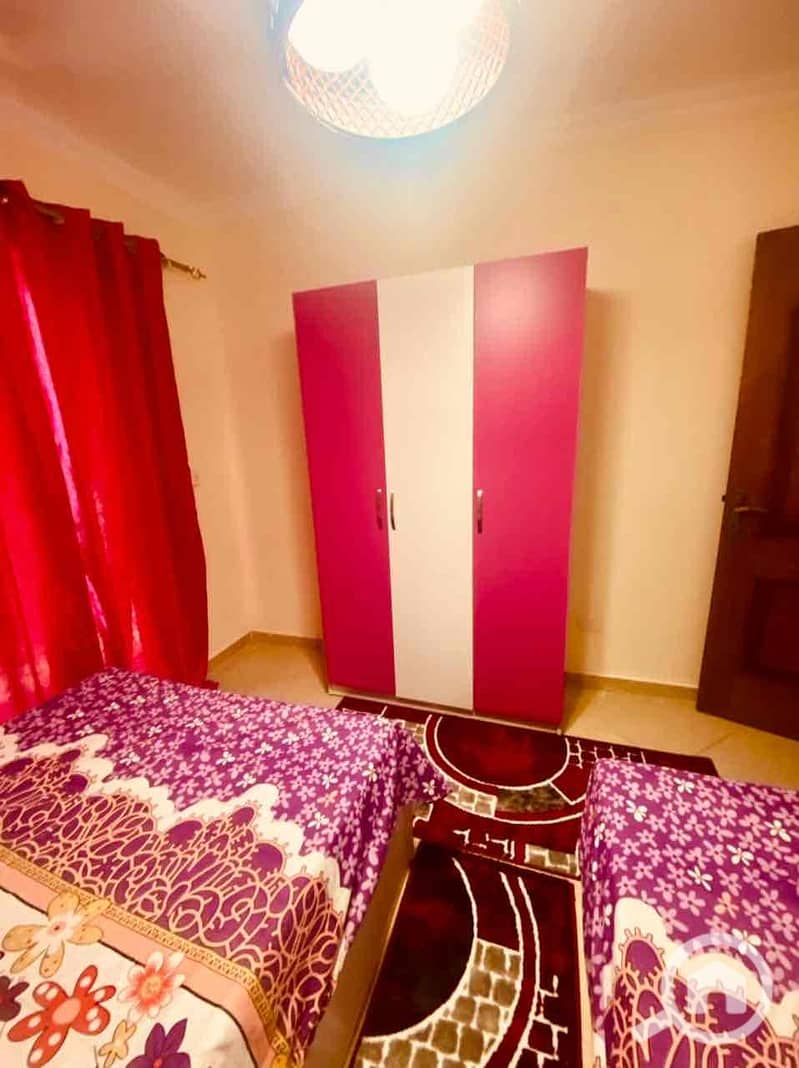 10 8ac3c6d7-0b5d-43df-8f88-fc0212e0255d. jpg