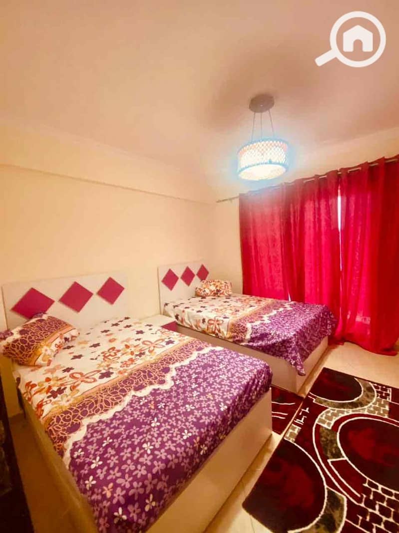 12 c5505814-39bc-4c89-8c7f-eb96d38be82a. jpg