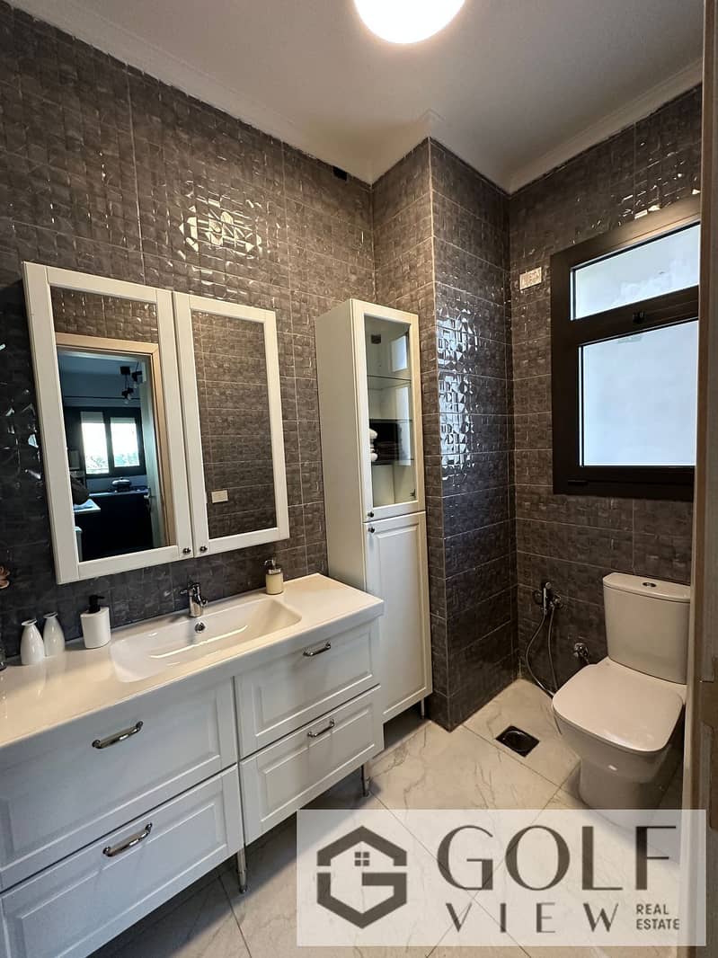 14 8048d3ba-f237-4a89-bff1-95e8d2ebb874. jpg