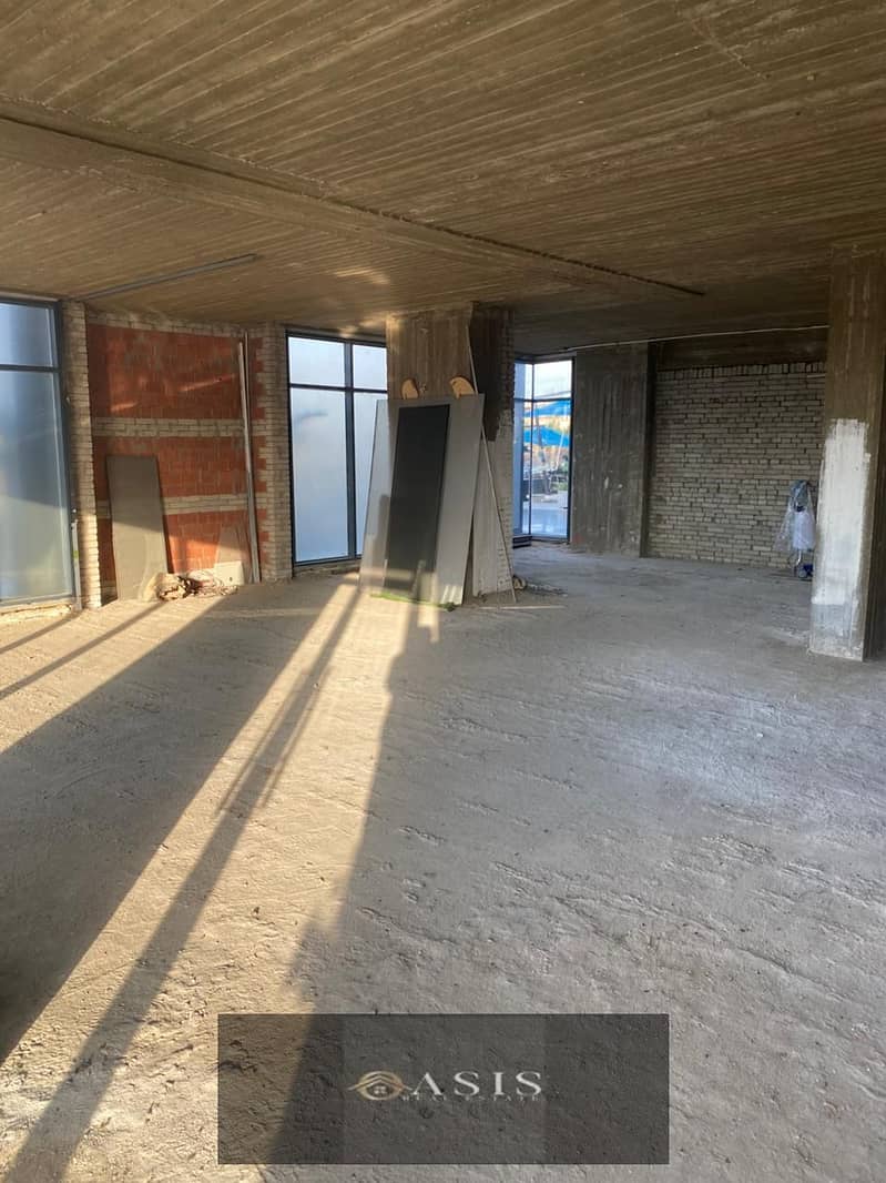 4 WhatsApp Image 2025-12-11 at 16.00. 47 (2). jpeg