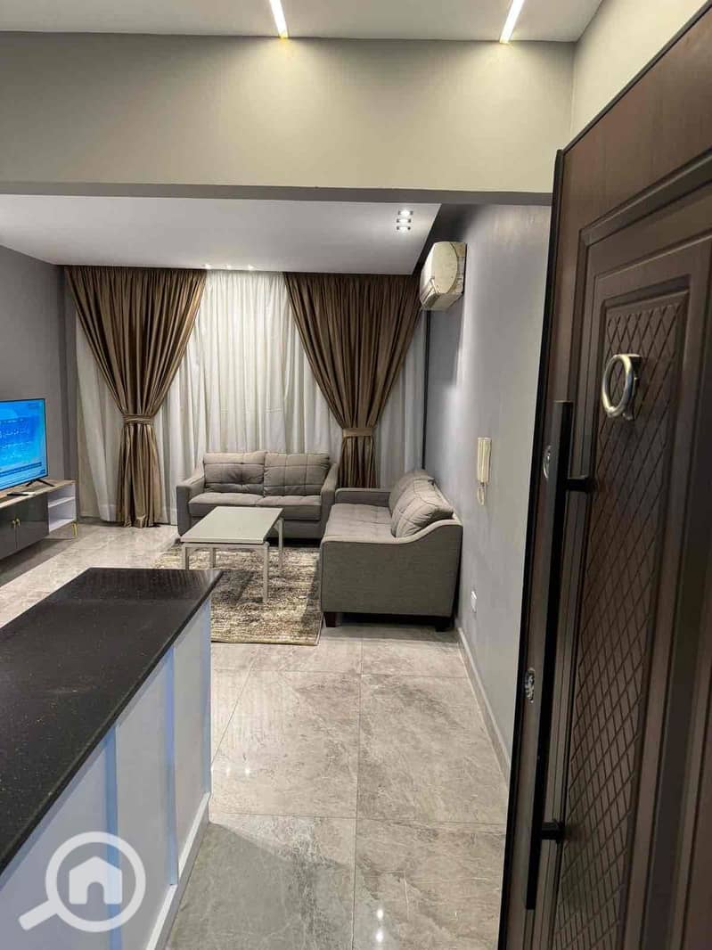 2 ac517040-3464-4e19-b734-deea23e7e567. jpg