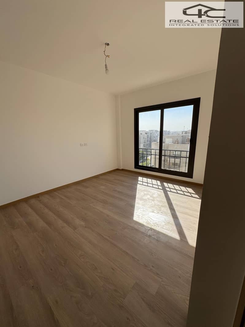 6 WhatsApp Image 2026-01-07 at 1.42. 13 PM. jpeg