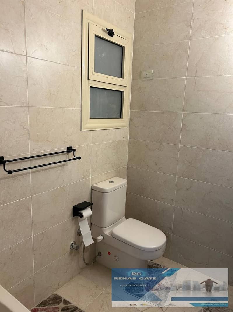 9 38d7667d-5d42-4961-a0e3-a0163c04cc40. jpg