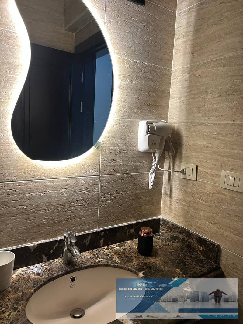 20 a57ef460-3cc0-4f03-bfaa-83ae8eb2d527. jpg