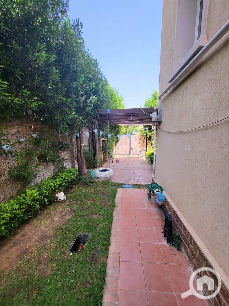 3 3f94b832-edcd-435f-af85-accb662052cb. jpg