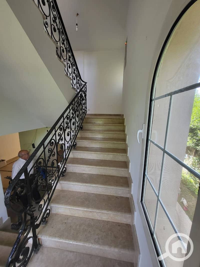 16 ac49bb61-7f86-430d-8456-845f344bf0d0. jpg