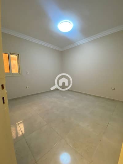 شقة 3 غرف نوم للبيع في حدائق اكتوبر، الجيزة - IMG-20251210-WA0032(1). jpg