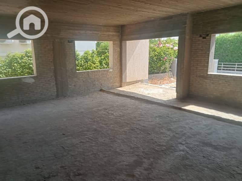 13 c03ad160-f83d-42db-a7ca-2fba64af25e9. jpeg